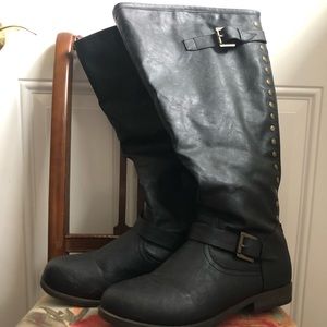 Wide Calf Black Boots Zip Up